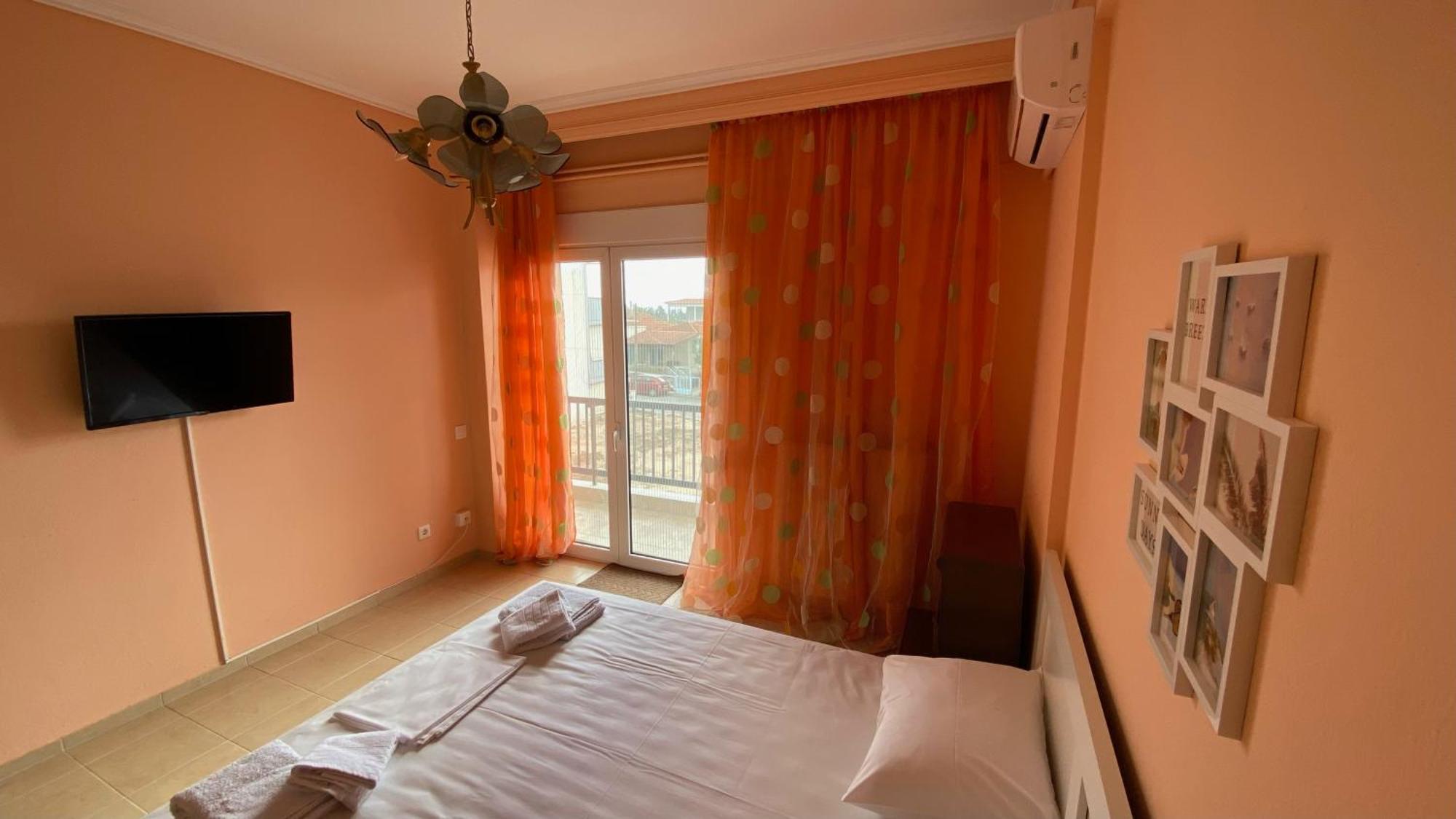 Family Apartment Неа-Муданья Экстерьер фото